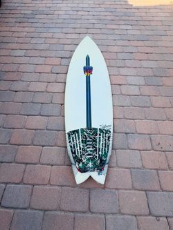 MR California Twin Lost Mayhem Surfboard Shortboard 5’5
