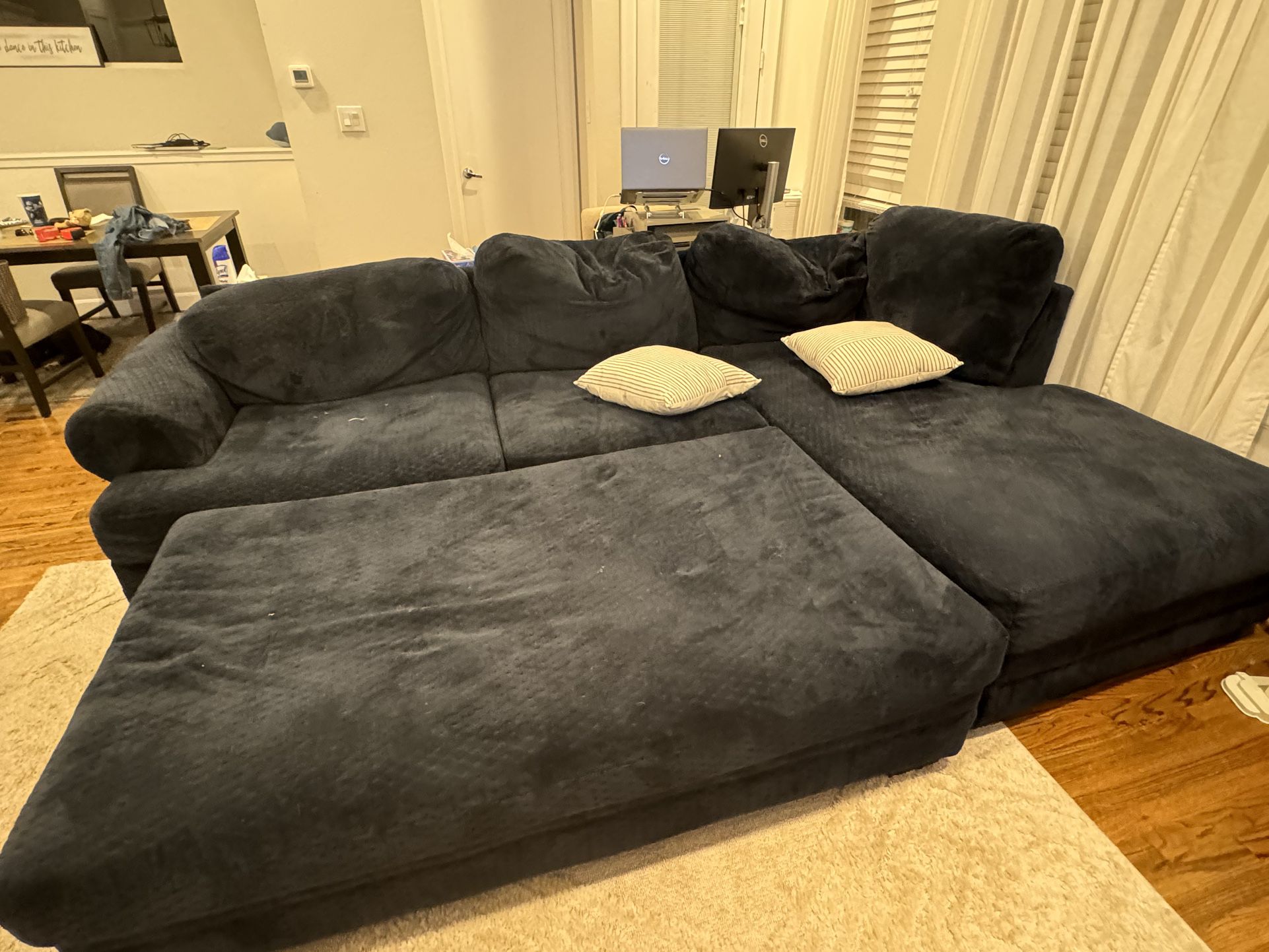 Pending Pickup-FREE Couch Please Read Full Description 