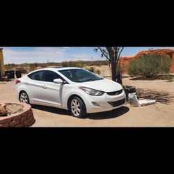2012 Hyundai Elantra