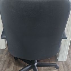 Desk chair