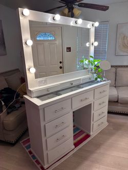 Vanity Desk with Mirror and lights