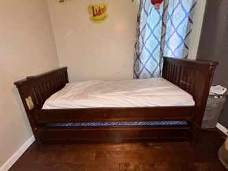 Day bed (twin)