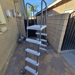 Pool Ladder