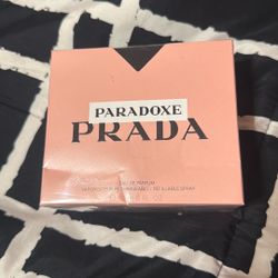 Prada Perfume 