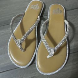GB girls Kids Sandals Size 1 (runs Small) More Like A 12 Or 12.5