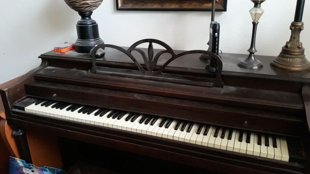 Cable-Nelson piano
