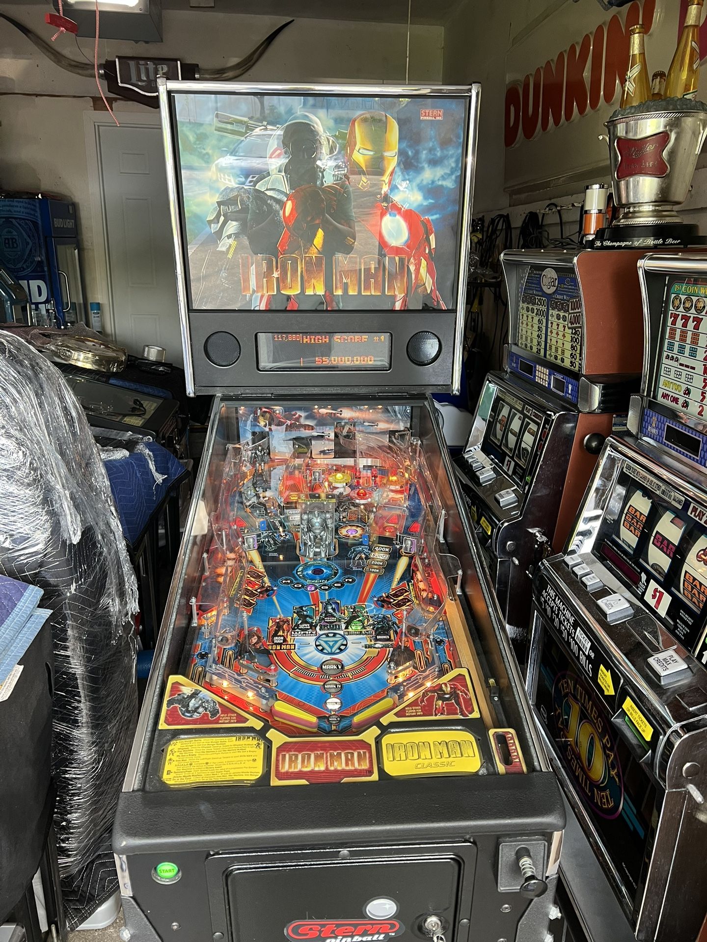 Huo Stern Iron Man Pinball Machine