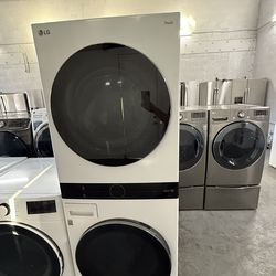LG Washer And Dryer Set “27 ( Lavadora y Secadora )