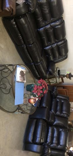 Vacherie Black Reclining Living Room Set (SOFA and LOVESEAT )