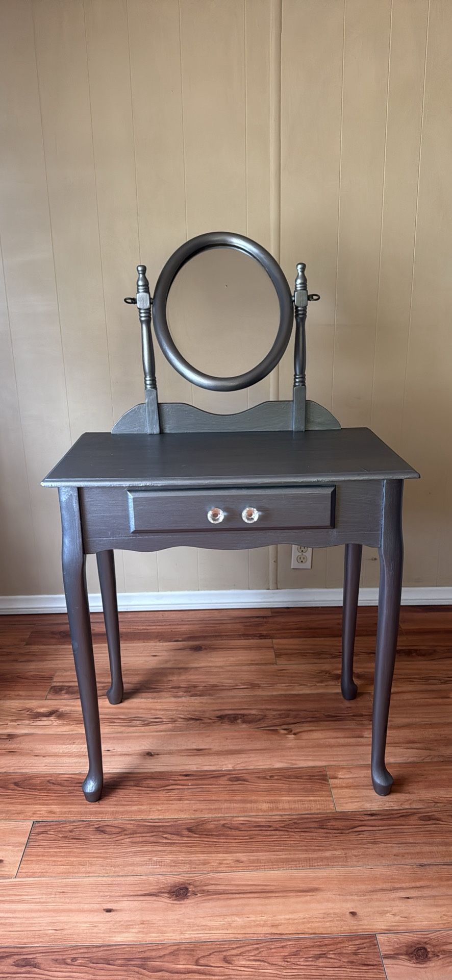 Small Vanity