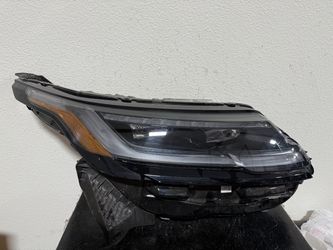 RANGE ROVER VELAR RIGHT HEADLIGHT 2025