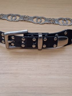 Metal Handcuff and Leather  Design Belt