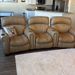 3 Recliners For 1