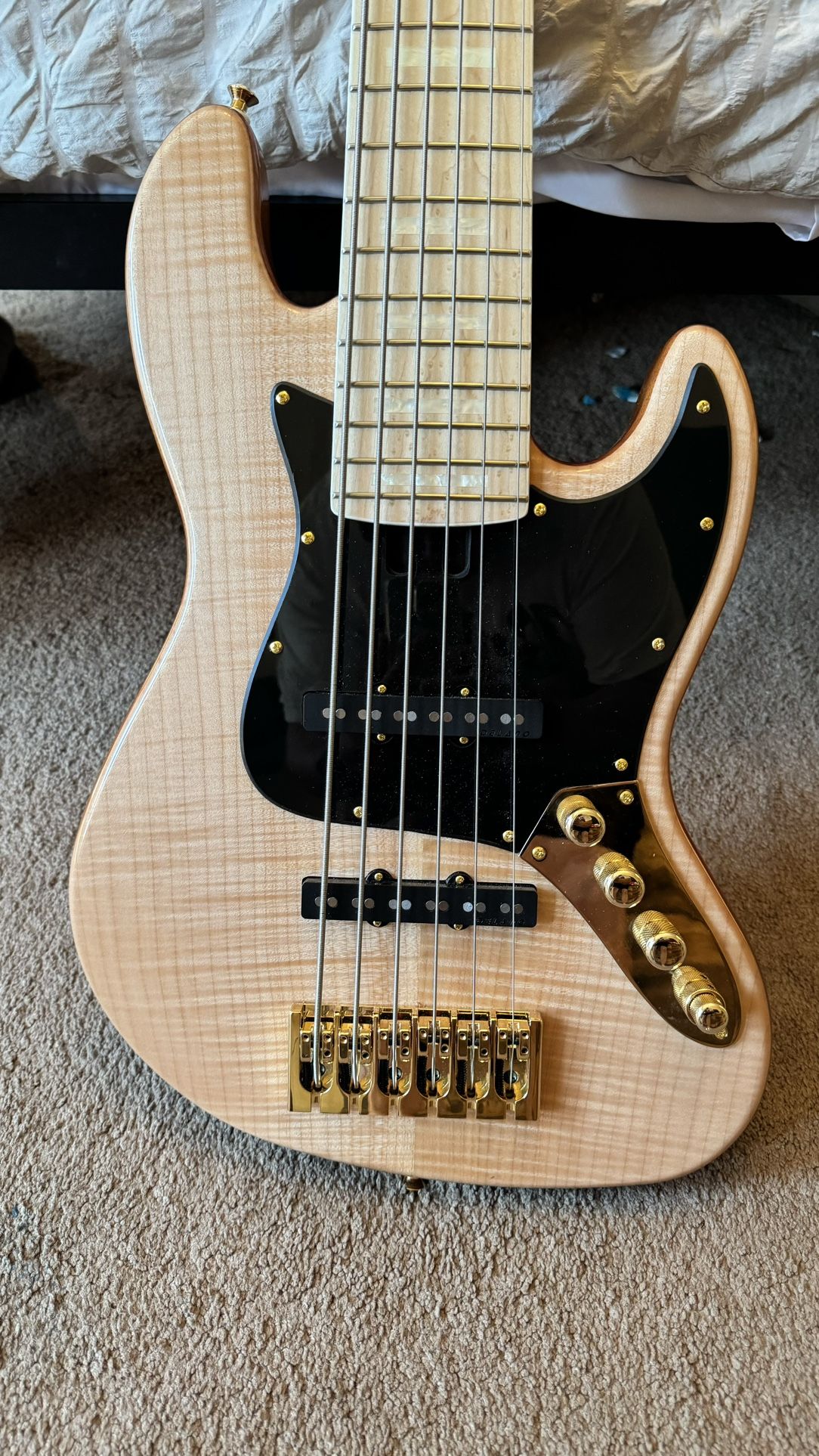 Bass mods K6 6 String Jazz bass