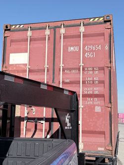40ft Shipping Containers Available
