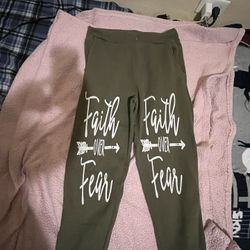Women Joggers Large 