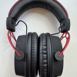 Sell the headphones HyperX Cloud Alpha S