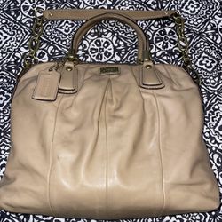 Coach Purse Up For Trade Or Sale