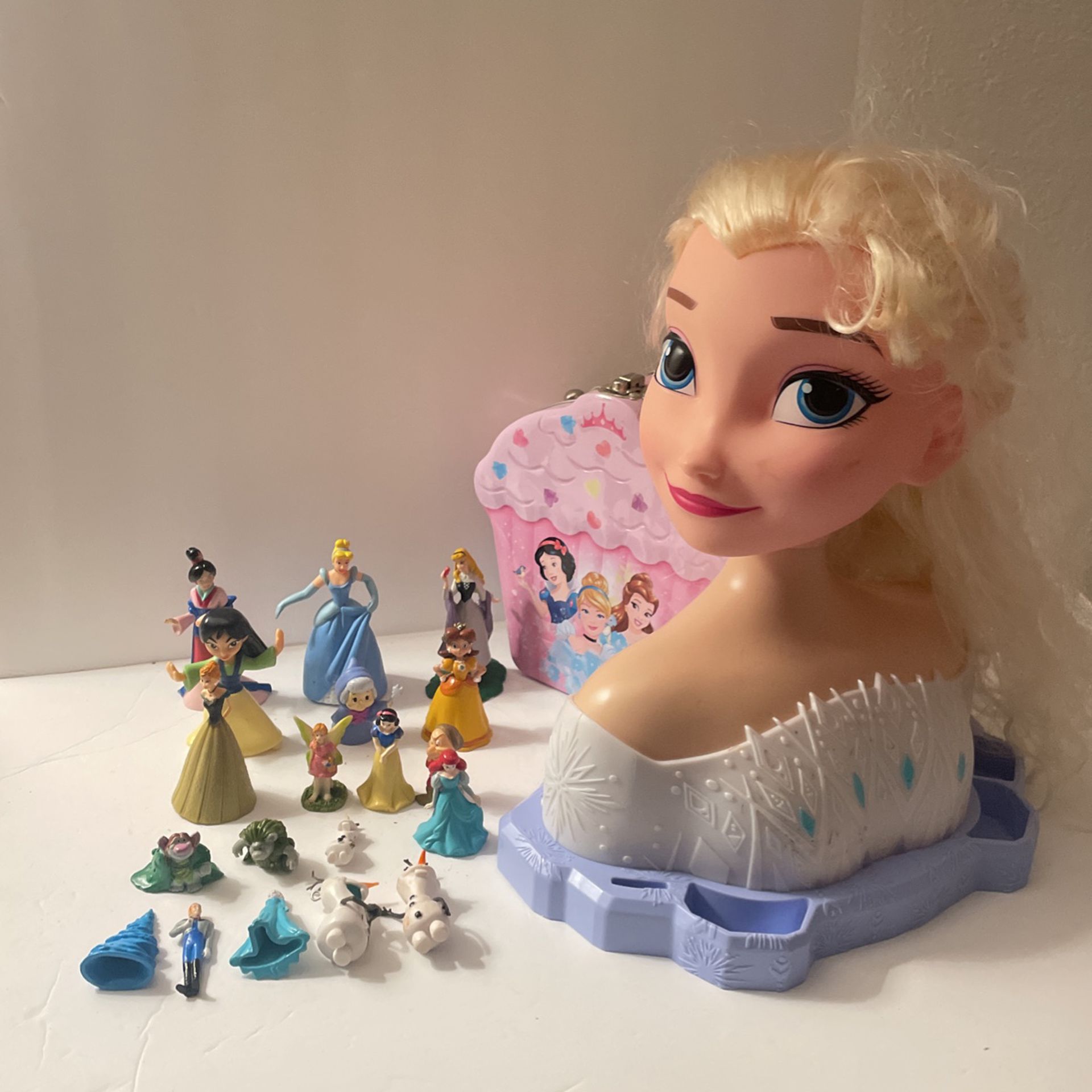 Disney Princess ! Mani sn & Figurines