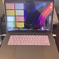 MacBook Pro With Touch Bar 