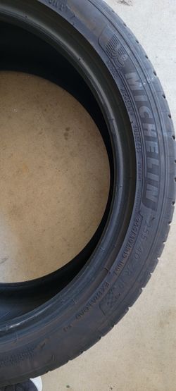 Michelin Pilot Sport All Season 4, 225/40ZR19 93Y, 9/32" tread, 4,486 miles, and DOT 1225