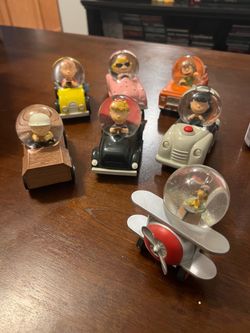 Hallmark Peanuts Snoopy figures lot of 25