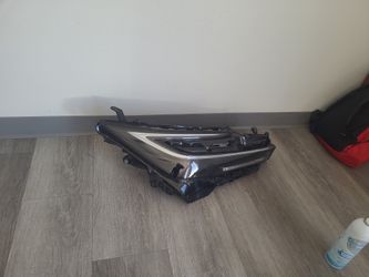 23-24 Toyota Prius Right Headlight