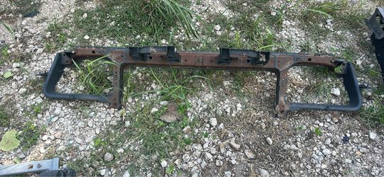 2005-20210Radiator Support Upper Tie Bar Chrysler 300, Made of High Strength