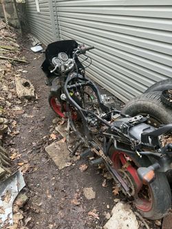 Read the description, 08 Suzuki gs500 Bestoffer or trade