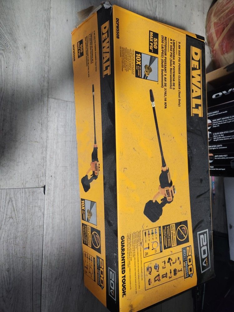 New, Open But Unused, Dewalt 20V MAX 550 PSI 1.0 GPM Cold Water Cordless Battery Power Cleaner, Charger, Battery Does not Charge Because Left Unused