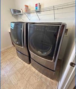 LG Signature Washer and Dryer
