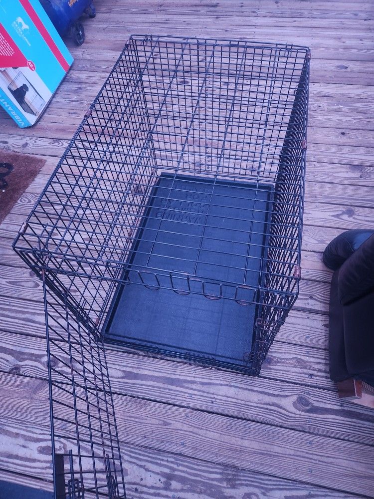Medium Sized Dog Crate