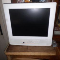 Sylvania 15" LCD Color Tv Flat Panel