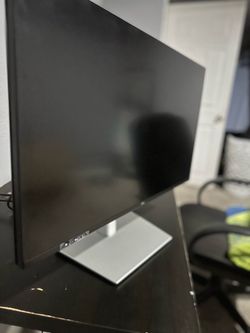 Dell 24” QHD USB-C Monitor