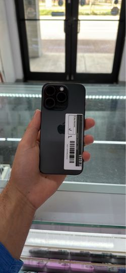 iPhone 15 Pro 128 GB (Unlocked)