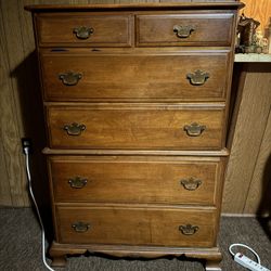 Kling Colonial Solid Maple Dresser