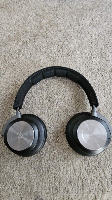 Bang & Olufsen H9i