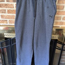 Mens Puma gray fleece sweatpants super cozy in size XL stain in the front