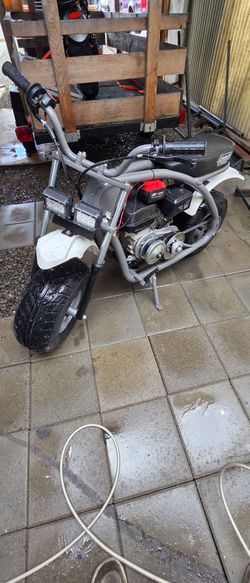 Coleman Mini Bike BT200X