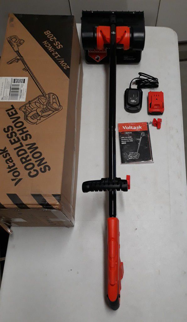 VOLTASK Cordless Snow Shovel, 20V 12-Inch 4-Ah Cordless Snow Blower, Battery  Snow Blower with Directional Plate  Adjustable Front Handle for Sale in  Bakersfield, CA OfferUp