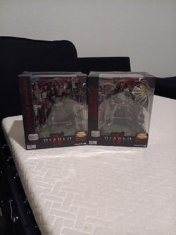 2 Diablo 4 McFarlane Toys