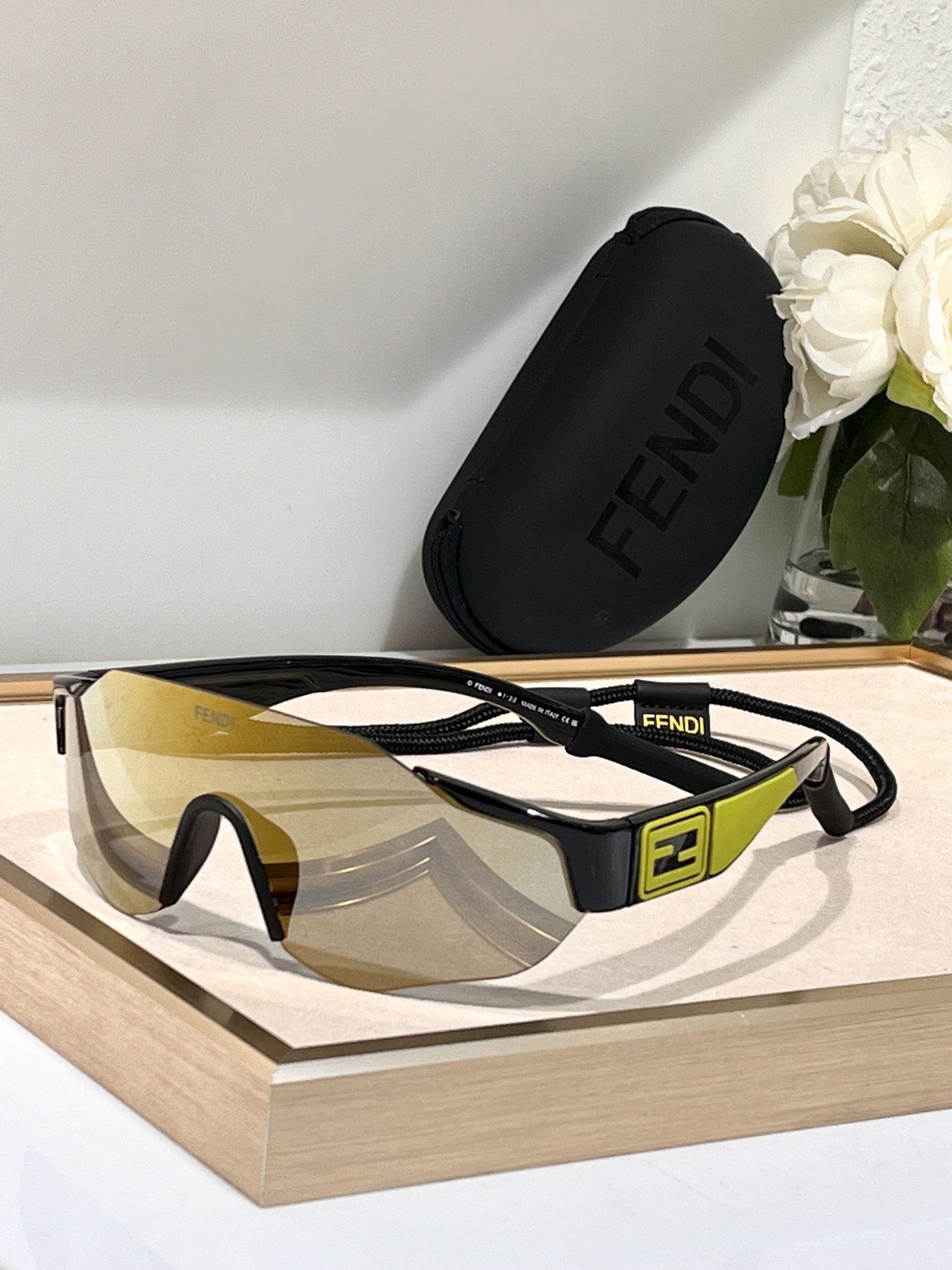 Fendi Sunglasses 