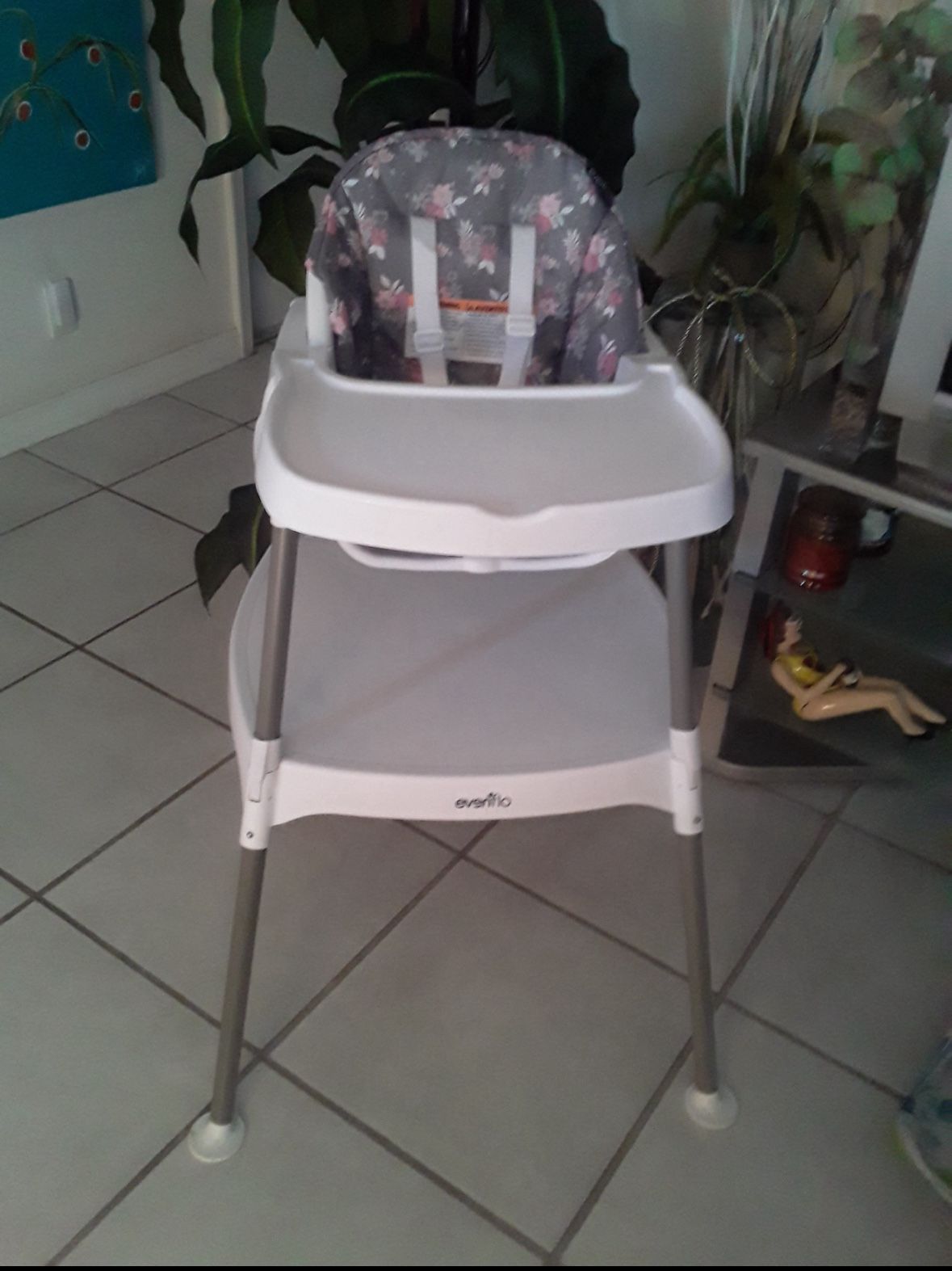 Evenflo Convertible Highchair