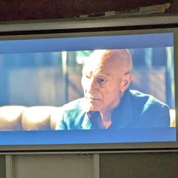 Epson Home Cinema Projector 880 W/Screen, Speaker, And Mounts