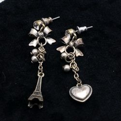 To Paris with Love - Dangle Silver earrings