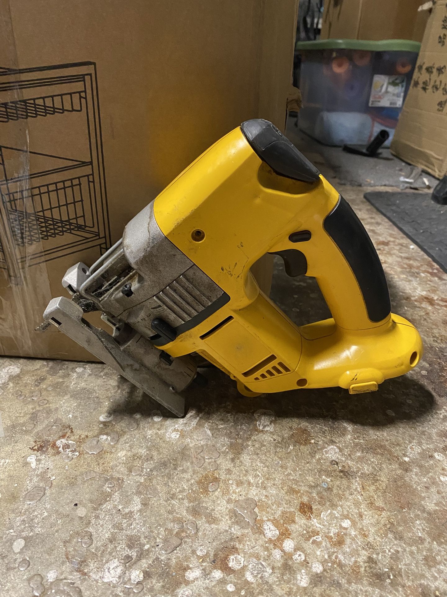 Assorted Dewalt Tools (18volt)