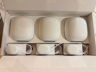 Google Nest Wifi Pro Mesh System (3-Pack) – Wi-Fi 6E Tri-Band AXE5400 – Snow (G6ZUC)