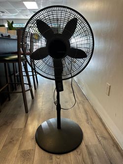 Fan/Abanico de piso digital