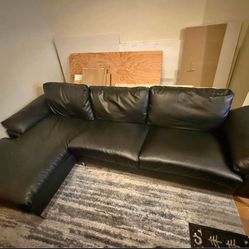 Black Pleather Sectional Couch “WE DELIVER”