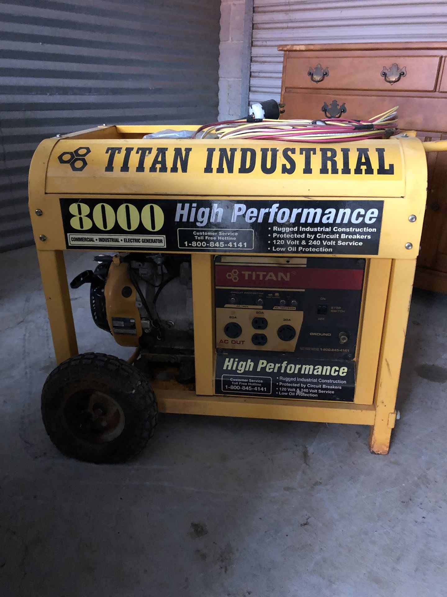 Titan Industrial 8000 Performance Generator